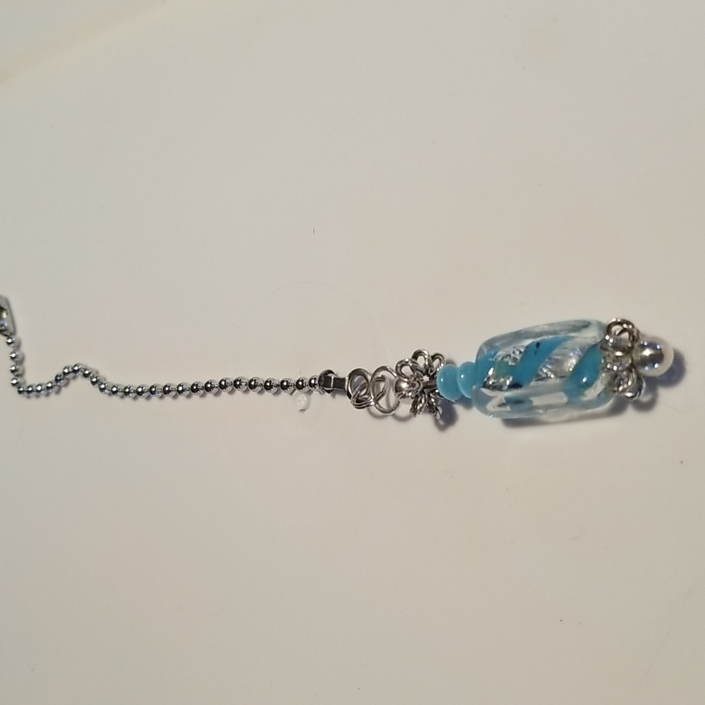 Ceiling fan light pull